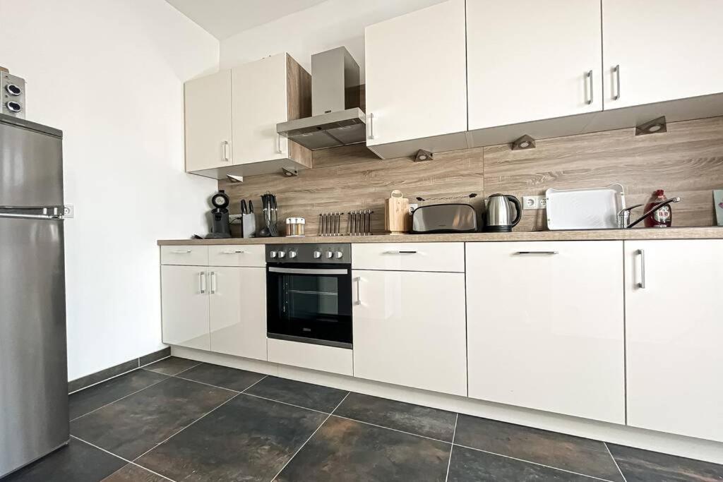 Modernes Luxus-Apartment Im Leipziger Zentrum Bagian luar foto